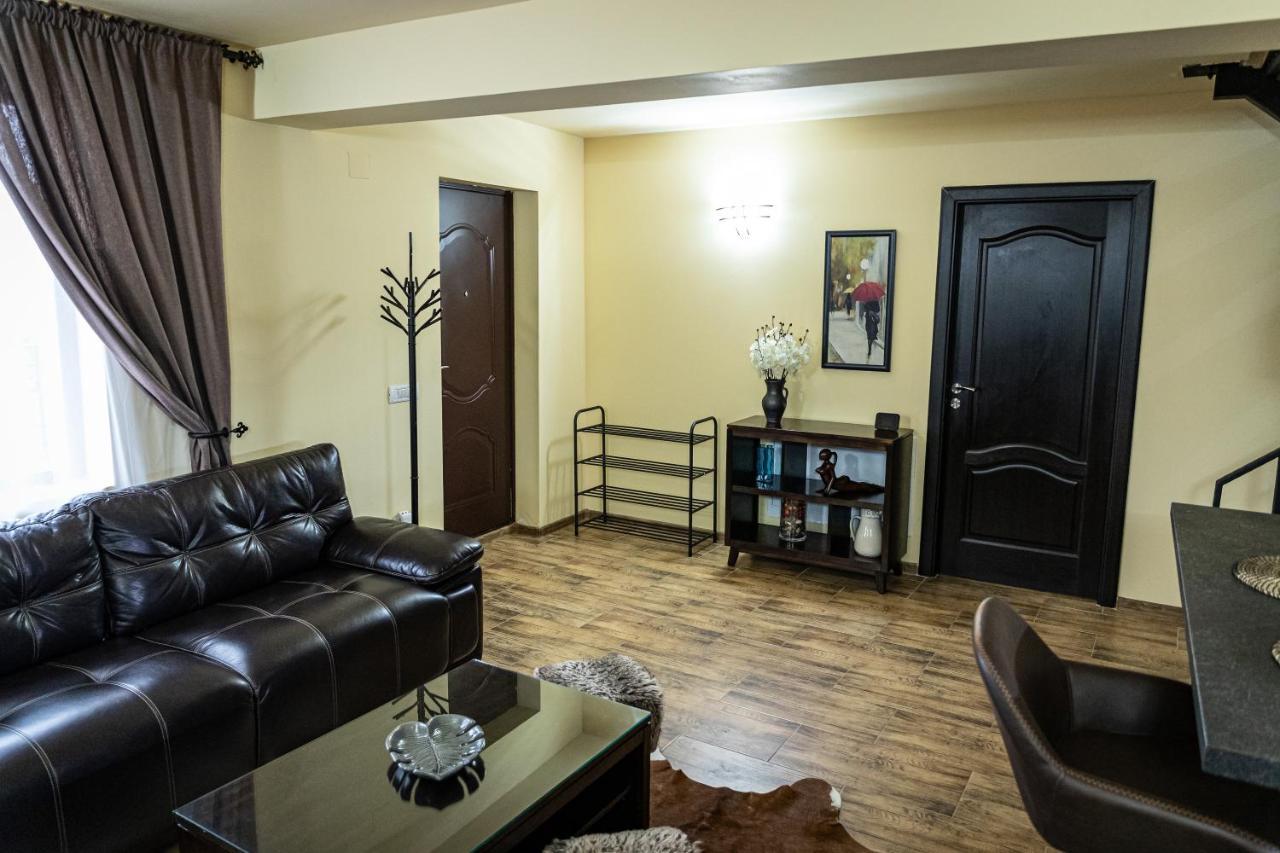 Petroşani Villa Wild מראה חיצוני תמונה